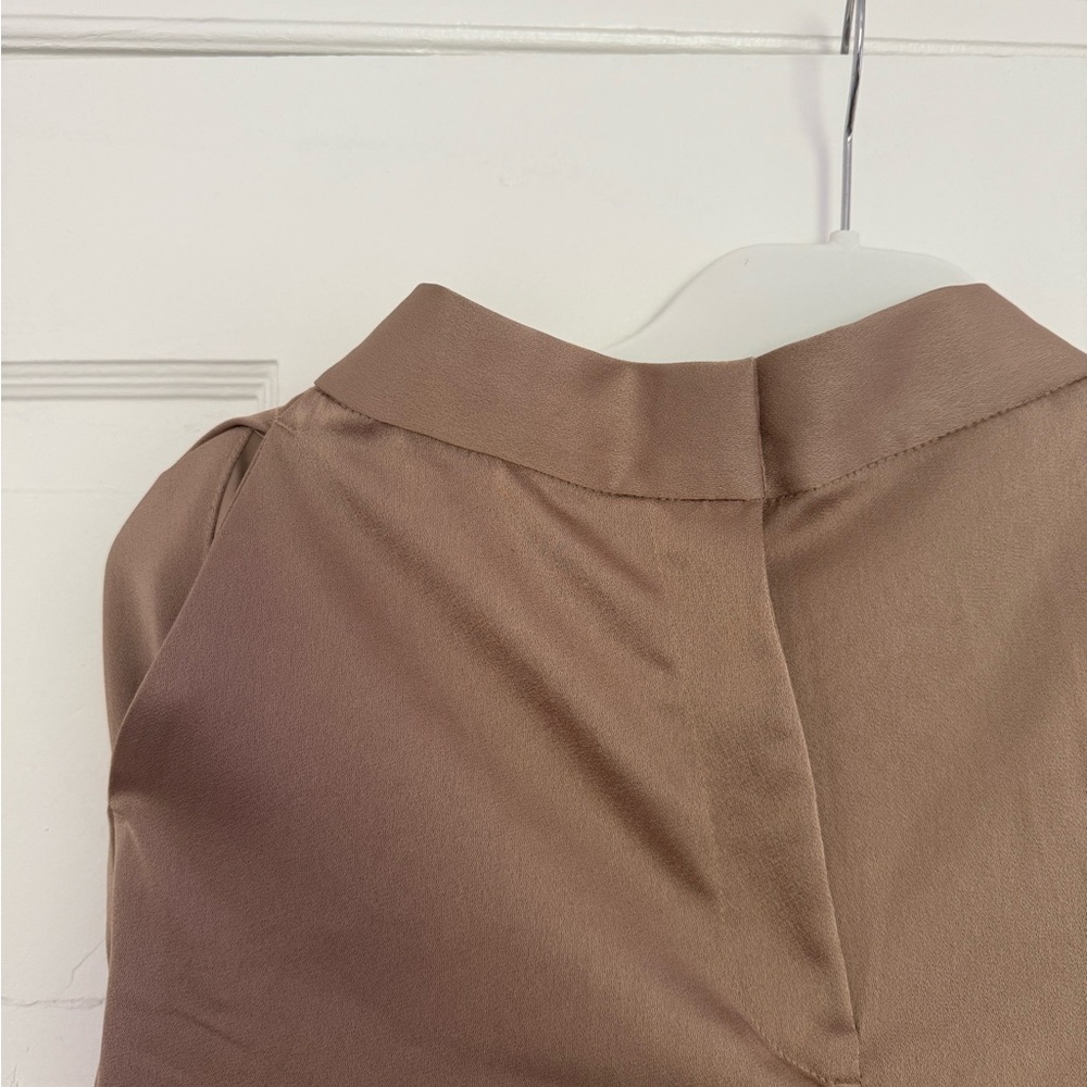 H&M - Elegant Silky Tan Women's pants